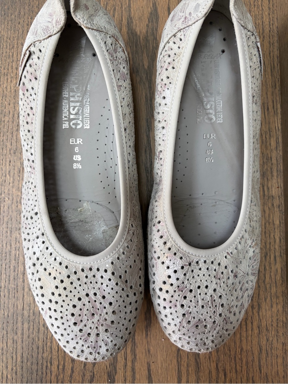 Mephisto Women's Light Beige Floral Perforated Ballet Flats